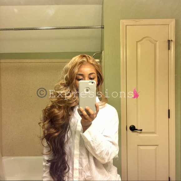 Blonde Wig Lace Front Long Wavy - Picture 2 of 8
